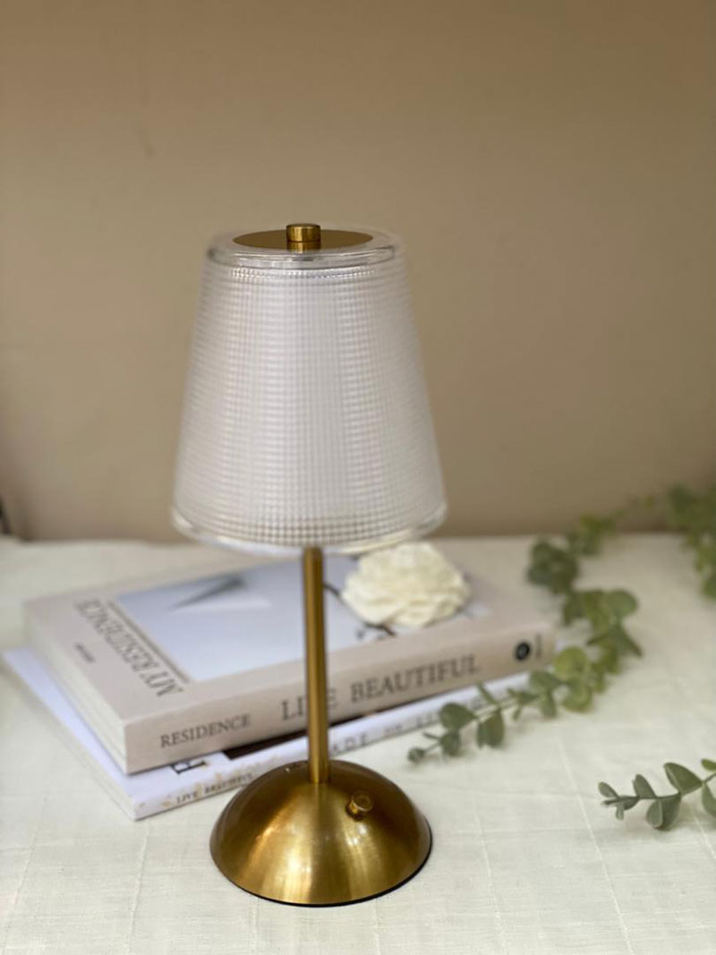 آباژور کد D-763