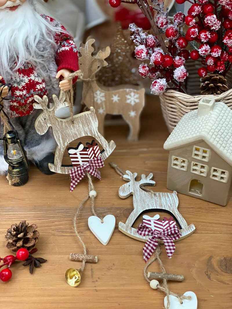 آویز گوزن ریسه دار