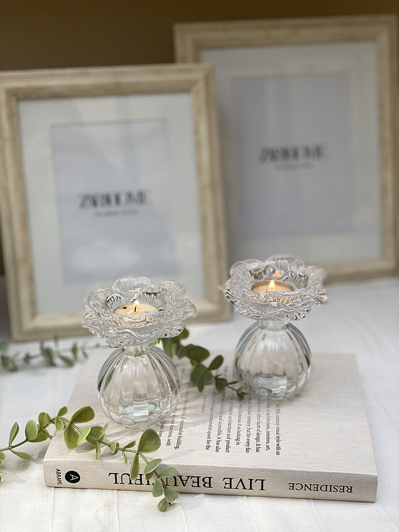 شمعدان شیشه ای